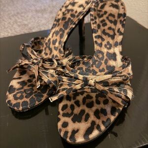 Elegant Leopard Print Heels